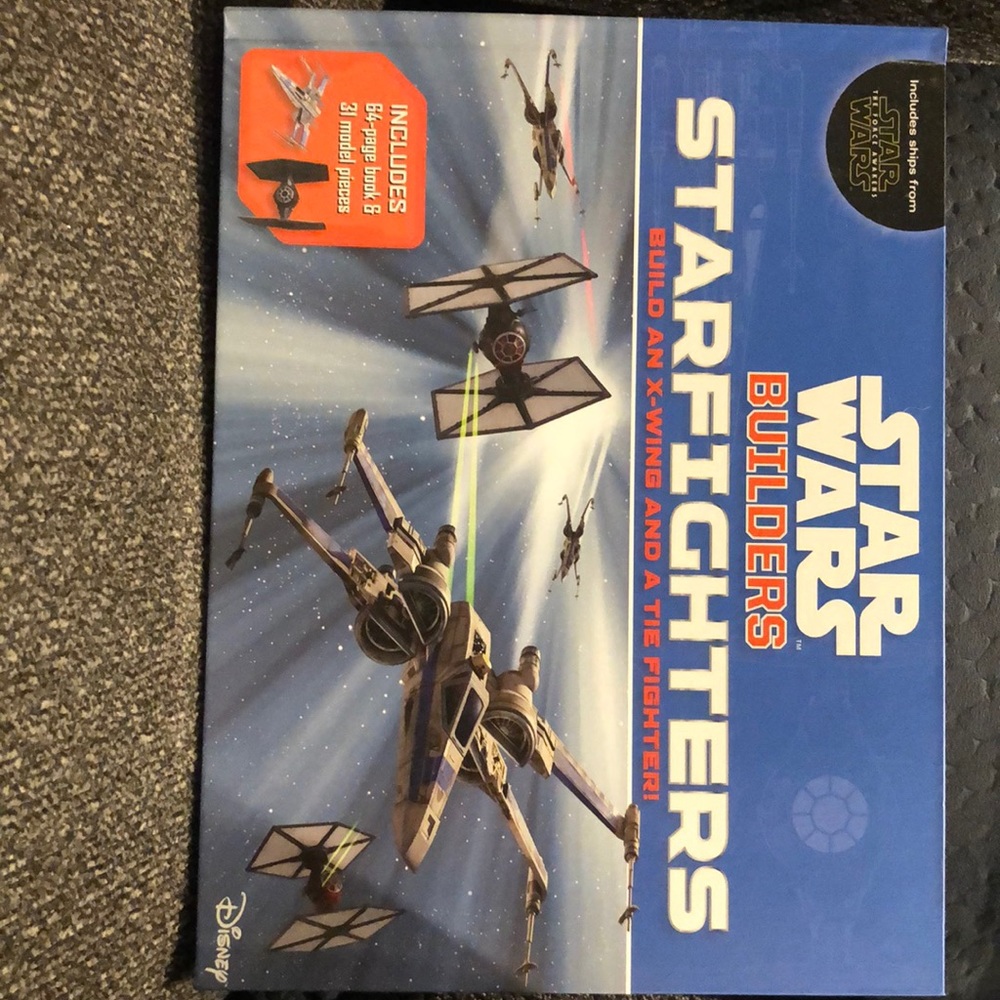 StarWars set. Book ,X-Wing & Tie fighter models.